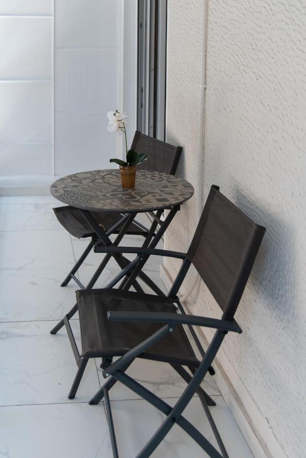 Medluxe Comfort Apartment Athens Luaran gambar
